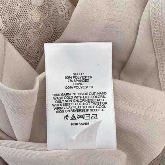 EXPRESS NWT WOMENS MEDIUM SEQUIN EMBELLISHED TOP BLOUSE RUFFLE SLEEVES - Picture 6 of 7